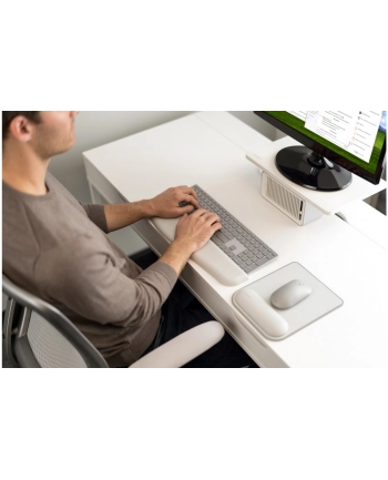 KENSINGTON ErgoSoft Mousepad with Wrist Rest For Standard Mouse Grey