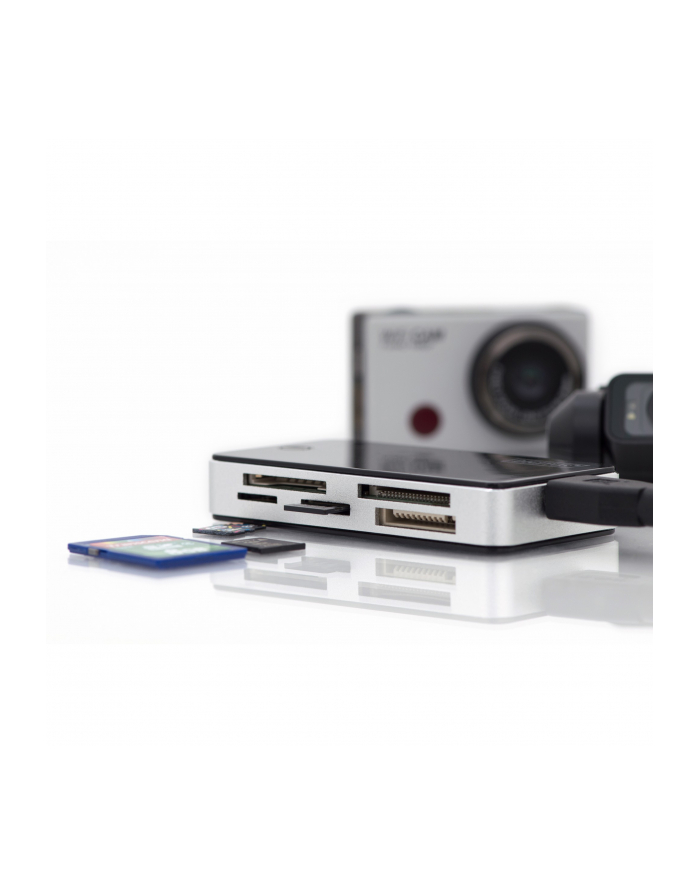 DIGITUS Czytnik kart USB 3.0 Obsługuje karty MS/SD/SDHC/MiniSD/M2/CF/MD/SDXC Kabel połączeniowy USB A o długości 1 m główny