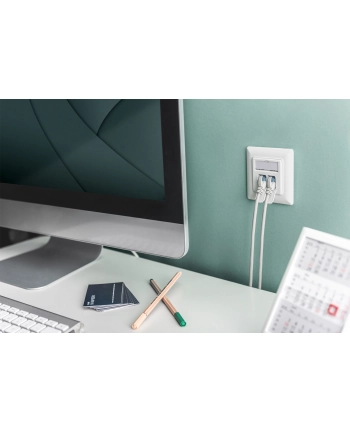 DIGITUS Wallplate for Keystone Jacks German Type 80x80 frame 50x50 central plate incl. dust cover design compatible pure Kolor: BIAŁY