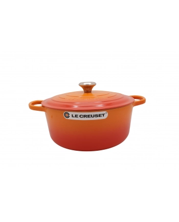 Le Creuset Signature Casserole 28cm oven red - around