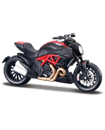 MAISTO 39300 Ducati Diavel Carbon z podstawką 1:18