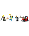 LEGO City 60374 Terenowy pojazd straży pożarnej - nr 11