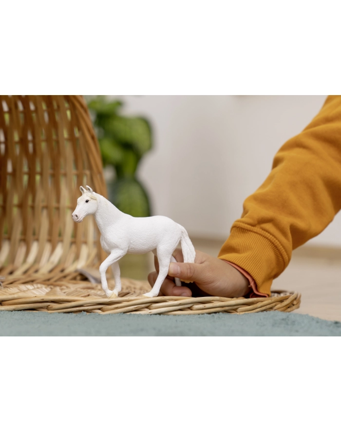 Schleich 13959 Klacz rasy Camarillo Farm World główny