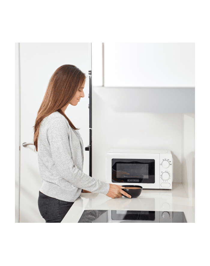 Kuchenka mikrofalowa Black+Decker BXMY700E (700W) główny