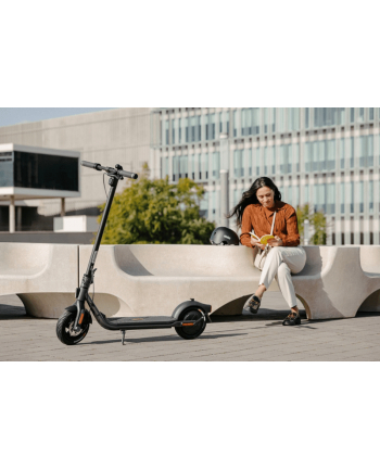 Segway-Hulajnoga elektryczna F2 D (20 km/h) Czarna