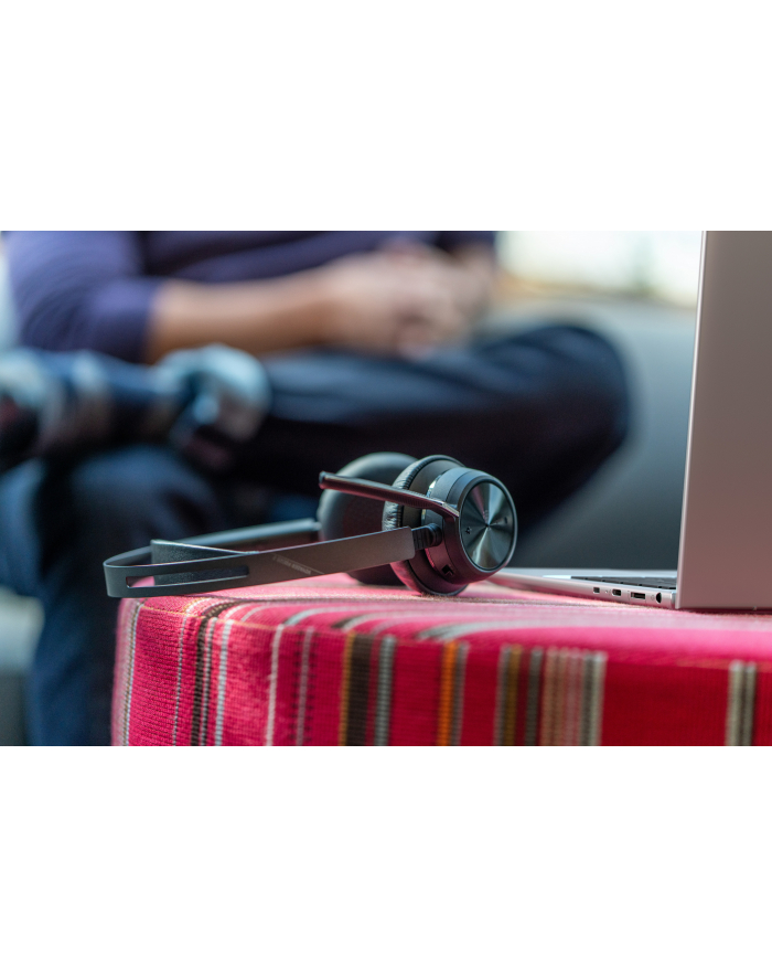 POLY Voyager Focus 2 UC USB-C Charge Stand główny