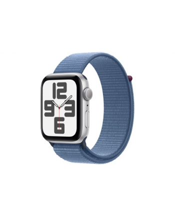 apple Watch SE GPS, 44mm Koperta z aluminium w kolorze srebrnym z opaską sportową w kolorze zimowego błękitu