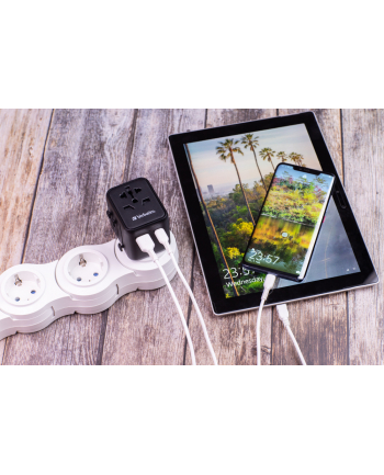 Adapter podróżny Verbatim UTA-02 globalny-globalny 1xUSB 1xUSB-C PD QC