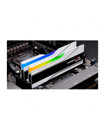 G.Skill DDR5 - 32GB - 6400 - CL - 32 (2x 16 GB) dual kit, RAM (Kolor: BIAŁY, F5-6400J3239G16GX2-TZ5NRW, Trident Z5 NEO RGB, AMD EXPO)