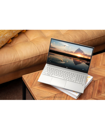 hewlett-packard HP Pavilion 15-eh3005nw Ryzen 5 7530U 156'';FHD AG slim 250nits 8GB DDR4 SSD512  Radeon Integrated Graphics No ODD FPR Cam720p Win11 2Y Natural Silver