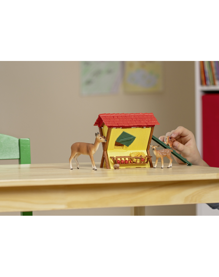 Schleich 42658 Karmienie leśnych zwierząt główny