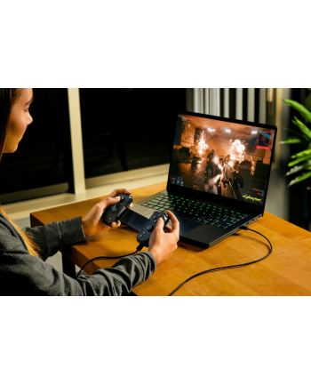 RAZER Razer Kishi V2 USB C - Gaming Controller for iPhone and System Android