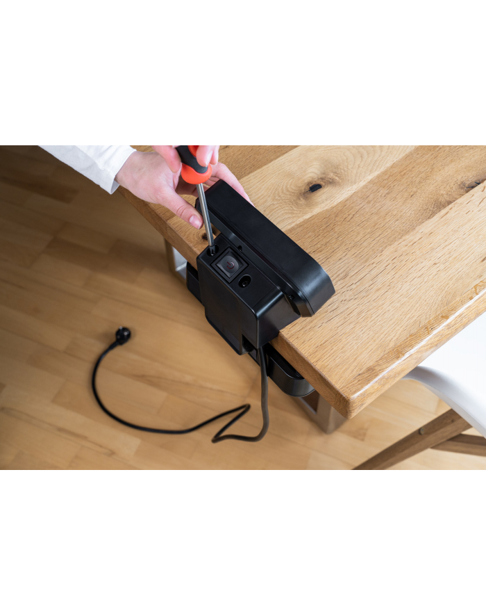 Brennenstuhl Przedłużącz 9 Gniazda 1xUSBC 1xUSBA 230V 2m (1153580210) główny