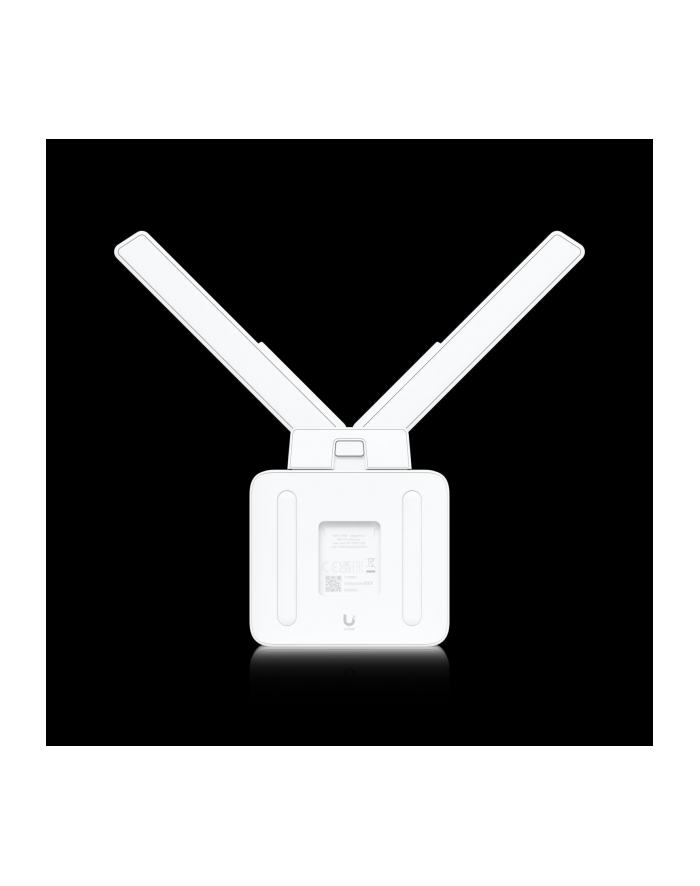 ubiquiti Managed mobile WiFi router that brings plug-and-play connectivity to any environment. Bring your own nano-SIM for LTE data. główny