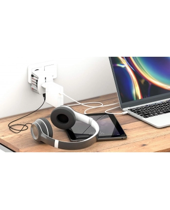 Skross Travelight Adapter Podróżny Muv 1.302960