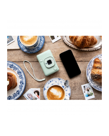 Fujifilm instax mini LiPlay matcha green