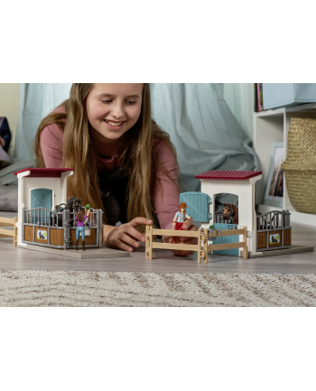 Schleich 42709 Boks dla konia Lisa 'amp; Storm