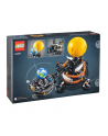 LEGO 42179 TECHNIC Planeta Ziemia i Księżyc na orbicie p3 - nr 12