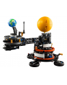LEGO 42179 TECHNIC Planeta Ziemia i Księżyc na orbicie p3 - nr 6