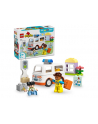 LEGO 10447 DUPLO TOWN Karetka z kierowcą - nr 2