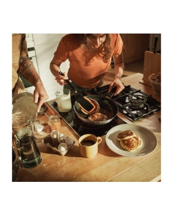 Fiskars Patelnia 24Cm (1072310)