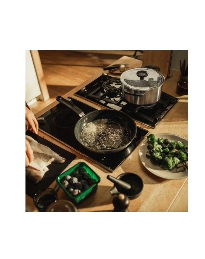 Fiskars Patelnia Ff Pan 26Cm With Ceramic Coating (1072311) główny