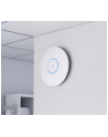 UBIQUITI UniFi Ceiling-mounted 6-stream WiFi 7 AP with 10/5/2.5/1 GbE support. - nr 1