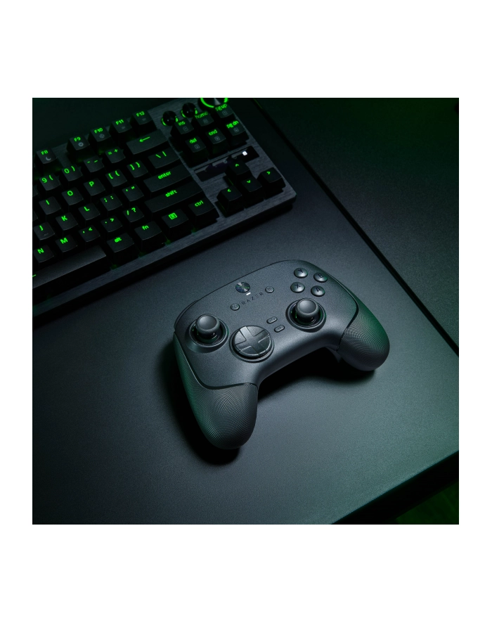 RAZER Wolverine V3 Pro for PC główny
