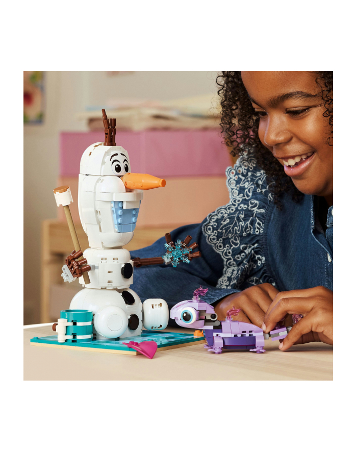 LEGO Disney 43287 - Piknik Olafa i Bruniego główny