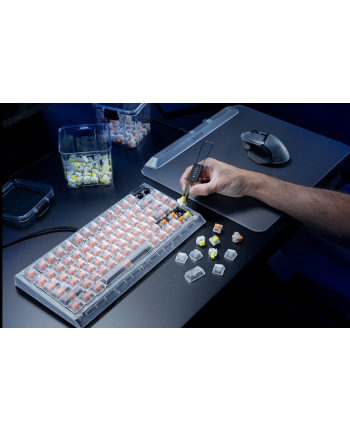 RAZER BlackWidow V4 75 Phantom White Ed. US Layout
