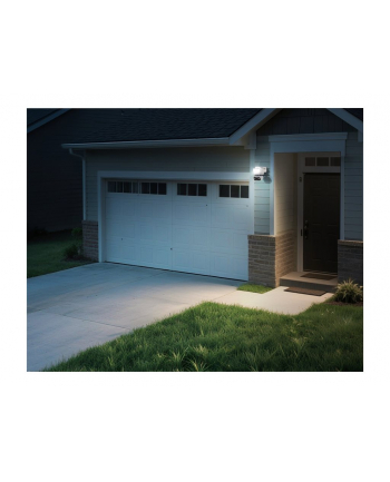 TP-LINK | Tapo C710 | Pan/Tilt Security Floodlight Camera | 3 MP | F/2.0 | IP65 | H.264 | microSD up to 512 GB