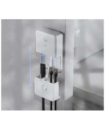 dpter provides power  25GbE connectivity to two connected Wve devices
