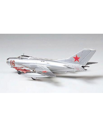 TAMIYA MiG19 FarmerE