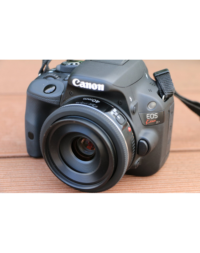 Canon EF 40mm f/2.8 STM główny