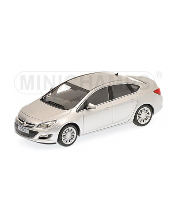 MINICHAMPS Opel Astra 4door 2012
