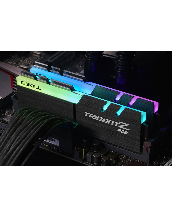 G.Skill Trident Z RGB Pamięć DDR4 16GB (2x8GB) 4600MHz CL18 1.5V XMP 2.0 główny